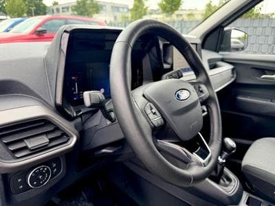 Ford Tourneo Tourneo Courier Titanium /KLIMA/APP/CAM/GARANTIE (2024) - Photo 10