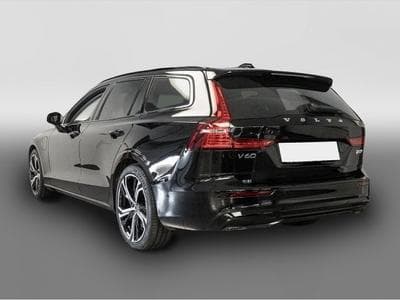 Volvo V60 (2024) - Photo 2