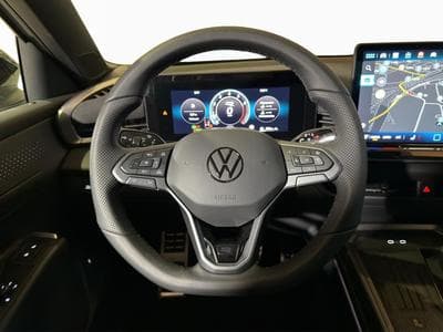 VW T-Roc R-LINE (2025) - Foto 10