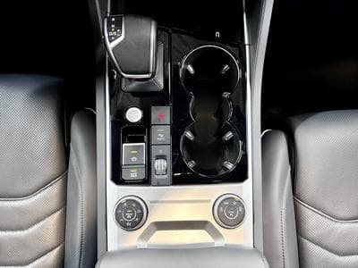 VW Touareg 3.0 TSi V6 PHEV 4MOTION Elegance 381 CV (2022) - Photo 11