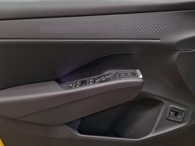 VW T-Roc R-LINE (2025) - Foto 14