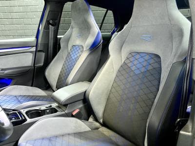 VW Golf R 4Motion 2.0 TSI 320 CV DSG7 *TOIT PANO* * R-PERF* (2022) - Photo 7