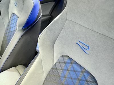 VW Golf R 4Motion 2.0 TSI 320 CV DSG7 *TOIT PANO* * R-PERF* (2022) - Photo 8