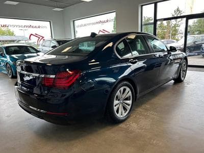 BMW 730 d xDrive (2012) - Photo 3