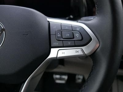 VW Multivan Goal (2025) - Photo 12