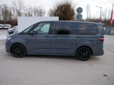 VW Multivan Goal (2025) - Photo 5