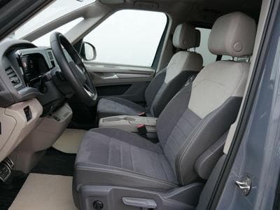 VW Multivan Goal (2025) - Photo 6