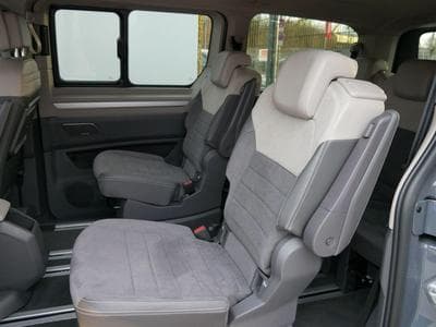 VW Multivan Goal (2025) - Photo 8