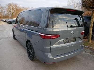 VW Multivan Goal (2025) - Photo 9