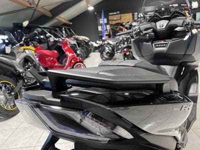 Kymco AK Premium immatriculee 0 kilometres (2026) - Foto 5