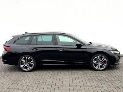 Skoda Octavia Octavia Combi RS 2.0 TDI DSG 4x4 // 1.HAND // (2022) - Photo 4