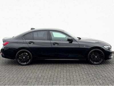BMW 320 320i Sport Line /NAVI/LED/SHADOW LINE/GARANTIE/ (2021) - Photo 4