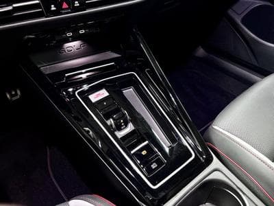 VW Golf GTI GTI Clubsport 2.0 TSI 300 CV DSG7 *DCC*PANO*CUIR* (2023) - Photo 11