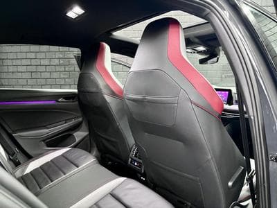 VW Golf GTI GTI Clubsport 2.0 TSI 300 CV DSG7 *DCC*PANO*CUIR* (2023) - Photo 15