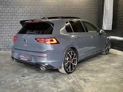 VW Golf GTI GTI Clubsport 2.0 TSI 300 CV DSG7 *DCC*PANO*CUIR* (2023) - Photo 6