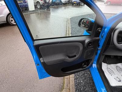 Fiat Panda ITALIA 1ERE MAIN (2016) - Photo 9