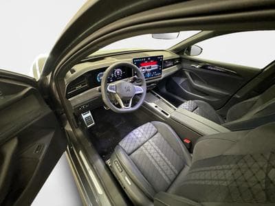 VW Passat Variant R-Line (2026) - Photo 13