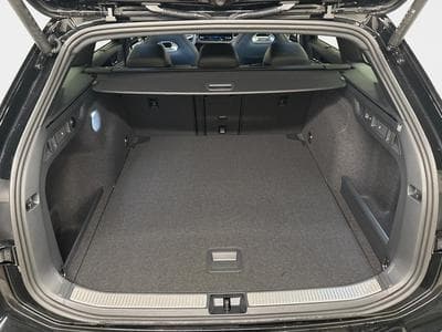 VW Passat Variant R-Line (2026) - Photo 9