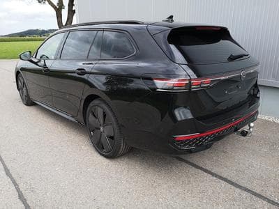 VW Passat Variant 2.0 TDI 142 kW 4Motion R-Line (2026) - Photo 3