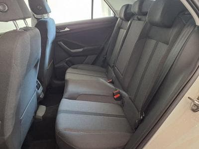 VW T-Roc Life 1.0 TSI 6-Gang (2025) - Photo 10