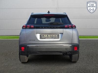 PEUGEOT 2008 1.2 100ch S&S Allure (2024) - Foto 3