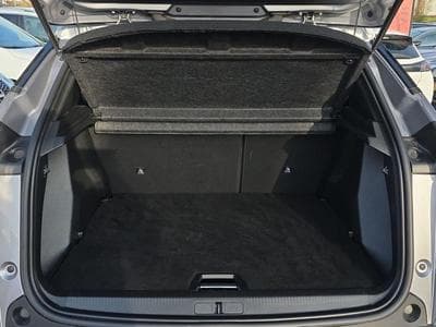 PEUGEOT 2008 1.2 100ch S&S Allure (2024) - Foto 8