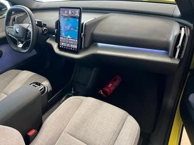 Volvo EX30 Ultra (2024) - Photo 15