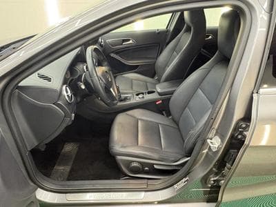 Mercedes A 180 CDI d blue Urban  1,5 Ltr. - 80 kW CDI Xenon Sièges Sport (2014) - Photo 10