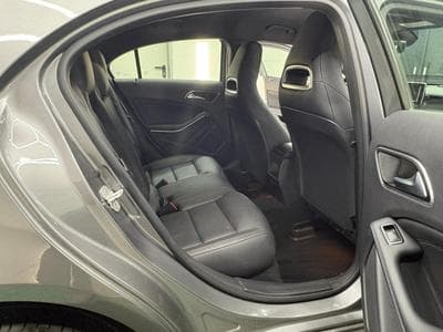 Mercedes A 180 CDI d blue Urban  1,5 Ltr. - 80 kW CDI Xenon Sièges Sport (2014) - Photo 13