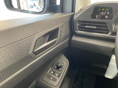 VW Caddy Maxi (2026) - Photo 9