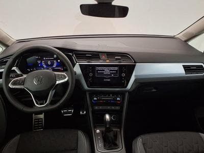 VW Touran Life Plus 1.5 TSI 7-Gang DSG (2025) - Photo 11