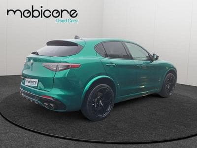 Alfa-Romeo Stelvio 2.9 V6 Biturbo Quadrifoglio (2021) - Foto 2