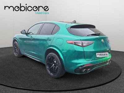 Alfa-Romeo Stelvio 2.9 V6 Biturbo Quadrifoglio (2021) - Foto 4