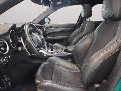 Alfa-Romeo Stelvio 2.9 V6 Biturbo Quadrifoglio (2021) - Foto 9
