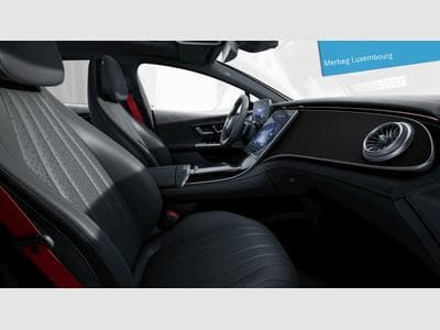 Mercedes EQE 4MATIC AMG-Line (2022) - Photo 10