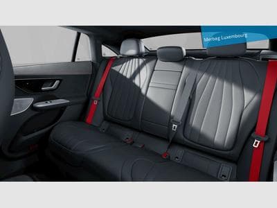 Mercedes EQE 4MATIC AMG-Line (2022) - Photo 11