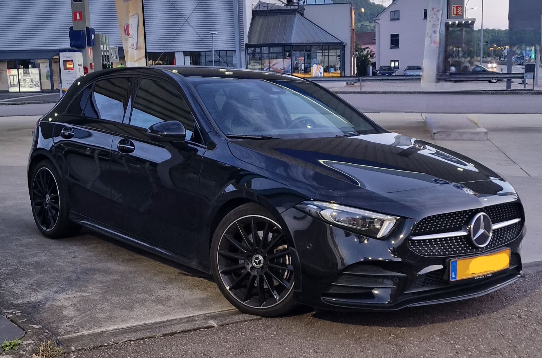 Mercedes A 220 AMG line (2019) - Photo 1