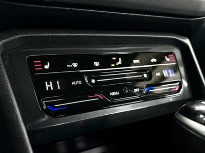 VW Tiguan Life ACTIVE 1.4 eHybrid TSI 245CV DSG6 *Attelage* *Caméra* (2022) - Photo 15