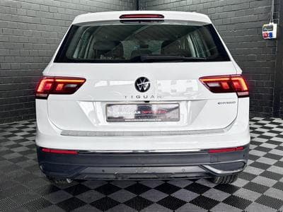 VW Tiguan Life ACTIVE 1.4 eHybrid TSI 245CV DSG6 *Attelage* *Caméra* (2022) - Photo 5