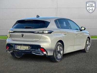 PEUGEOT 308 1.2 PureTech 130ch S&S Allure (2024) - Foto 5