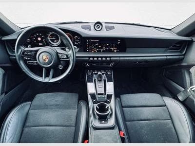 Porsche 911 Targa 4 GTS 3.0 Bi-Turbo PDK (2024) - Photo 15