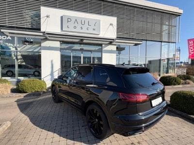 VW Touareg R-LINE (2022) - Photo 1