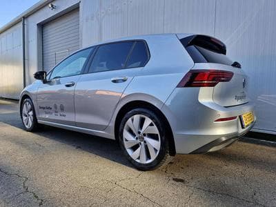 VW Golf Life (2025) - Photo 1