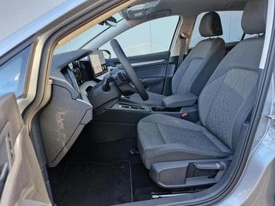 VW Golf Life (2025) - Photo 4