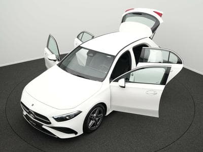 Mercedes Classe A AMG-Line Multi+Kamera+AHK+Ambi (2025) - Foto 14