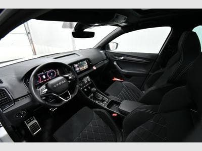 Skoda Karoq Karoq 1.5 TSI DSG7 Sportline - Std.H., Pano, SH (2025) - Foto 7