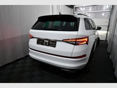 Skoda Kodiaq Kodiaq RS 4x4, AHK, Pano., Stand-Hzg., Leder (2023) - Foto 3
