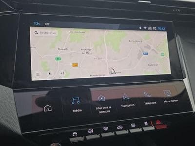 PEUGEOT 308 1.2 PureTech 130ch S&S Allure EAT8 (2024) - Foto 9