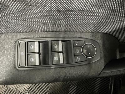 Renault Captur Techno TCe 160 auto (2025) - Foto 9