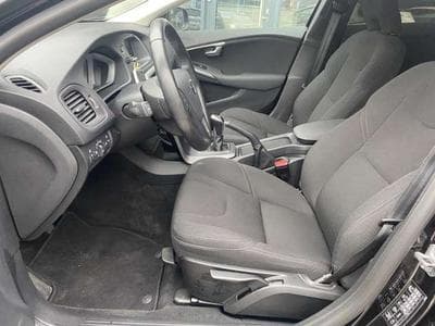 Volvo V40 vente privée (2017) - Photo 10